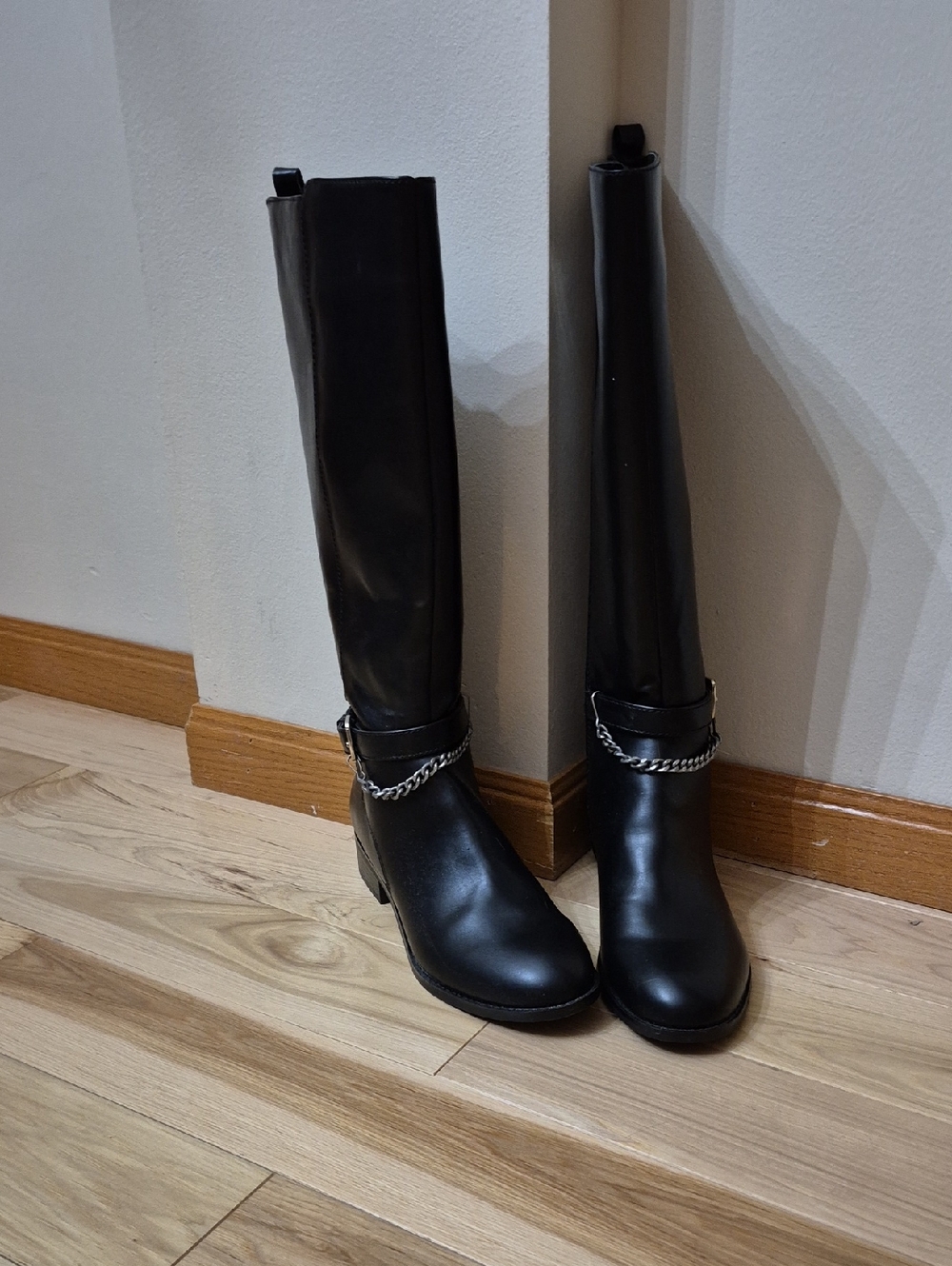 Nine West Black 14" Boots with Ankle Chain NEW size 8.5